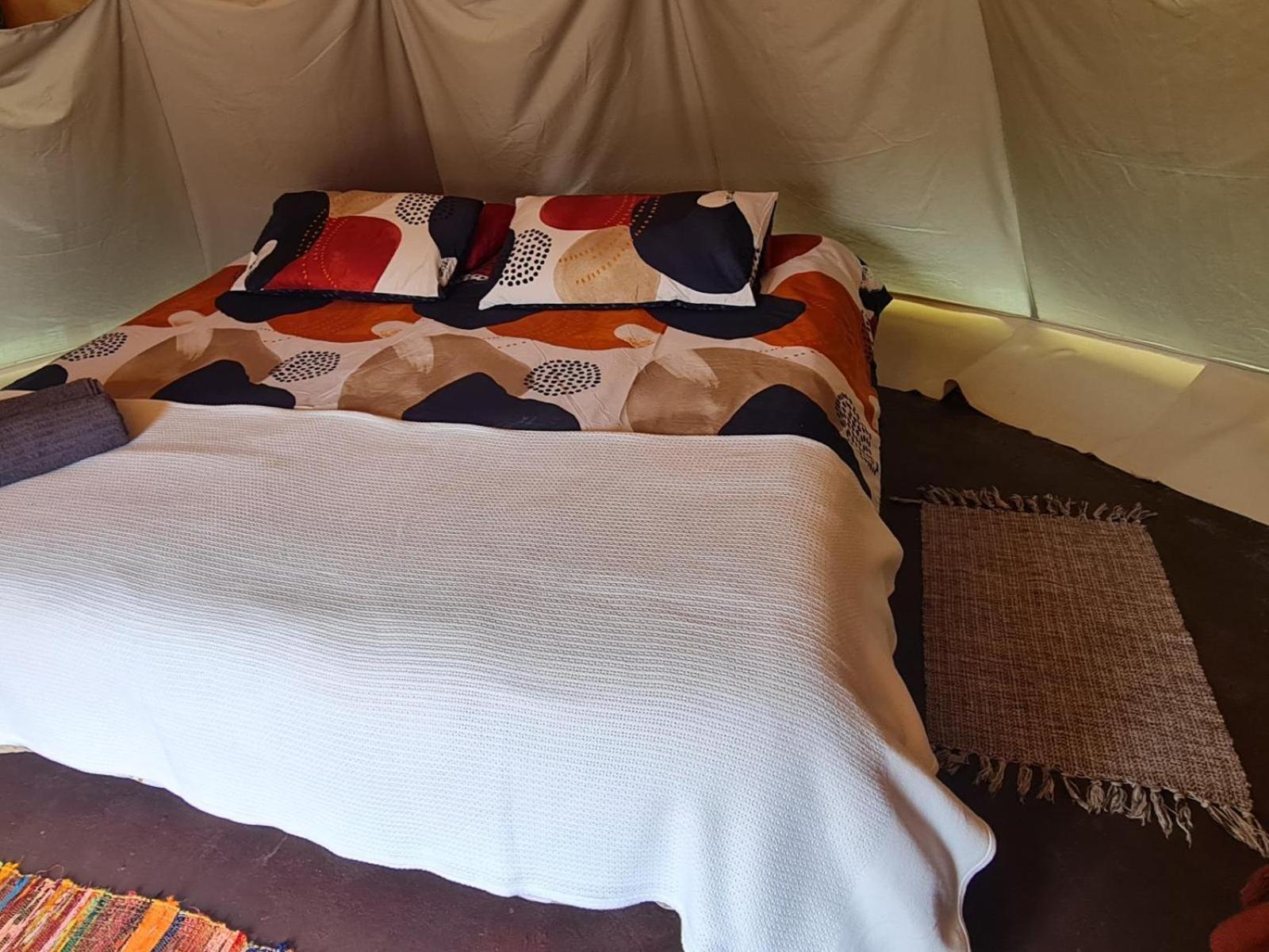 Tsitsikamma Wolf Sanctuary Eco Cabins & Teepees Stormsrivier Habitación foto